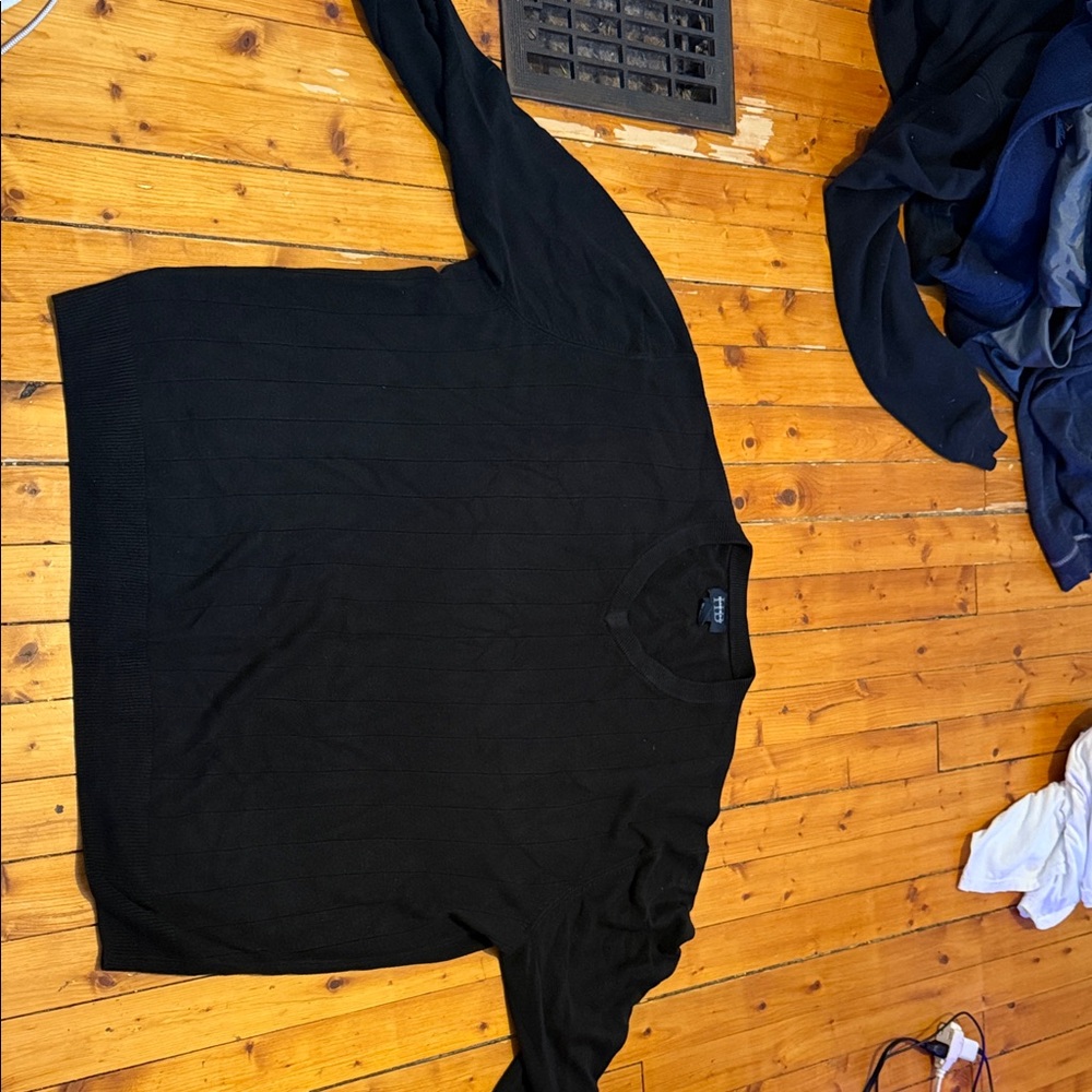 Harbor Bay Black V-Neck Sweater